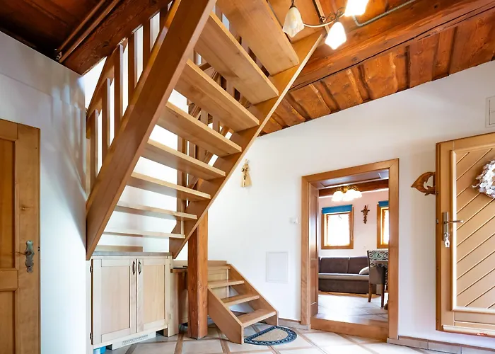 Drevenicka V Durcinej - Anna Durcina